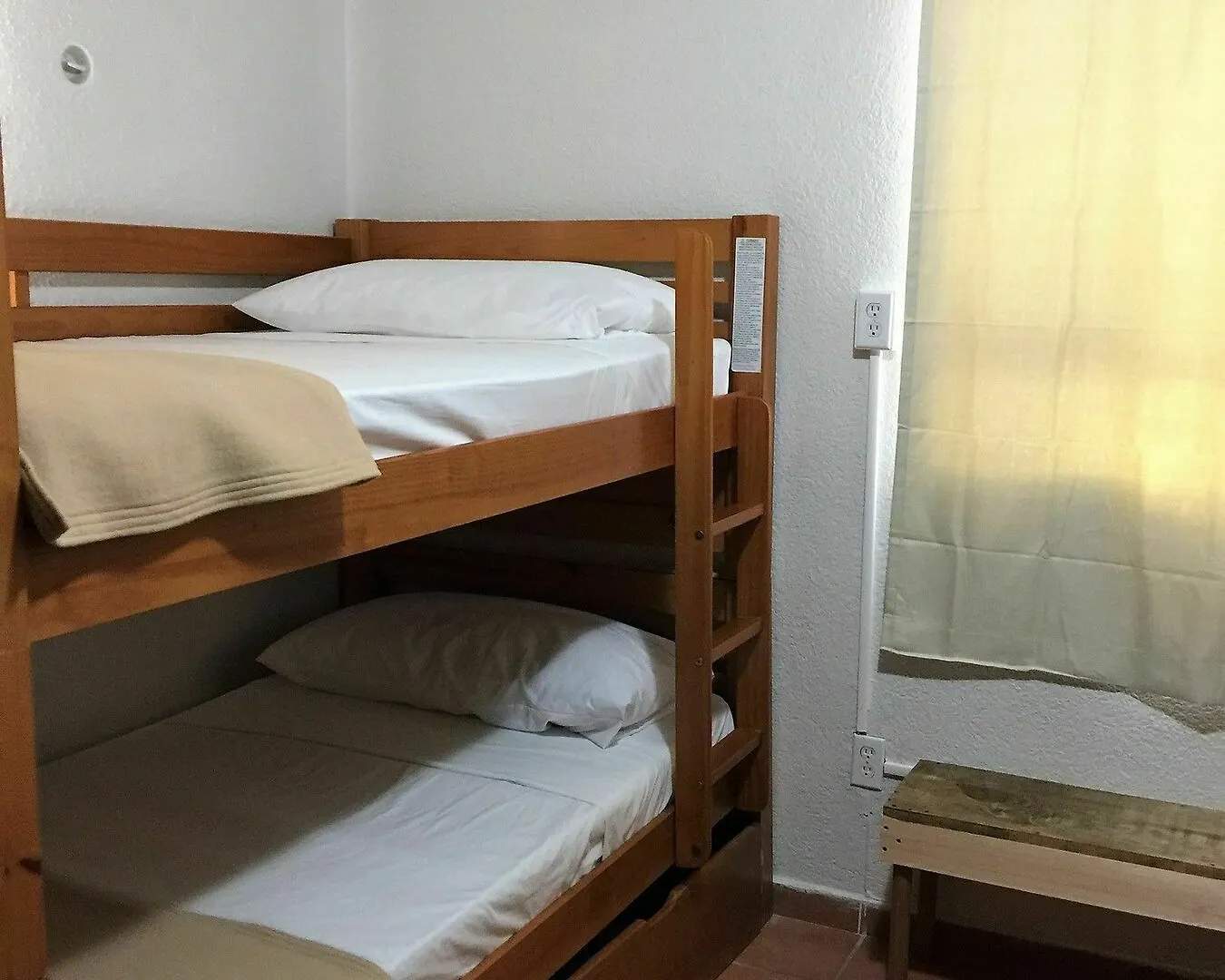Casa Caracol - Hostel Cancun Mexico